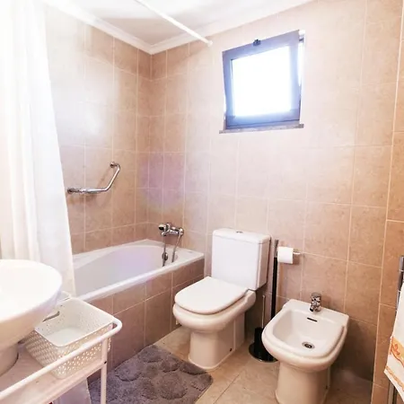 Lulina Two Bedroom By Alma Διαμέρισμα