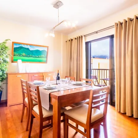 Lulina Two Bedroom By Alma *