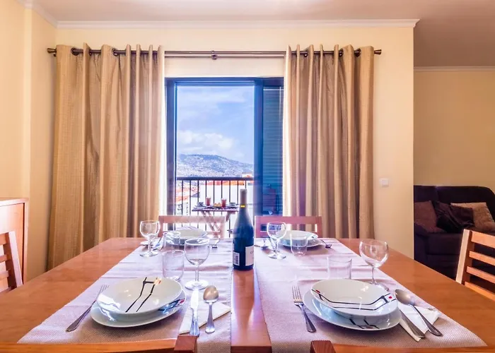 Lulina Two Bedroom By Alma Appartamento